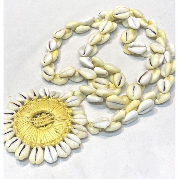 Chunky Bohemian Cowrie Shell Floral Pendant Necklace 28" Yellow - Picture 4 of 4